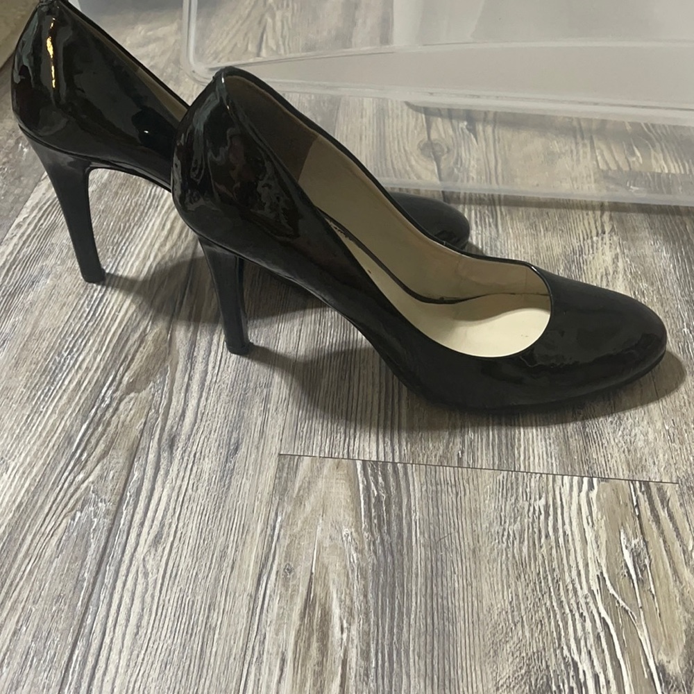 Black Nine West 3 inch heels.